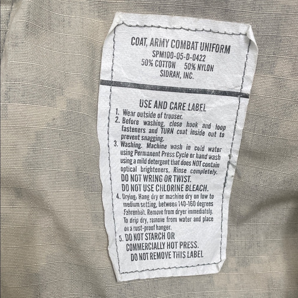Men's Camouflage Jacket - Picture 9 of 11